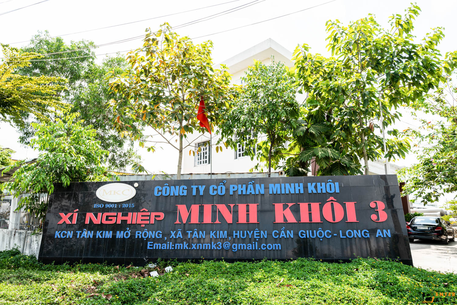 chup-brochure-doanh-nghiep-be-tong-minh-khoi-27-7329