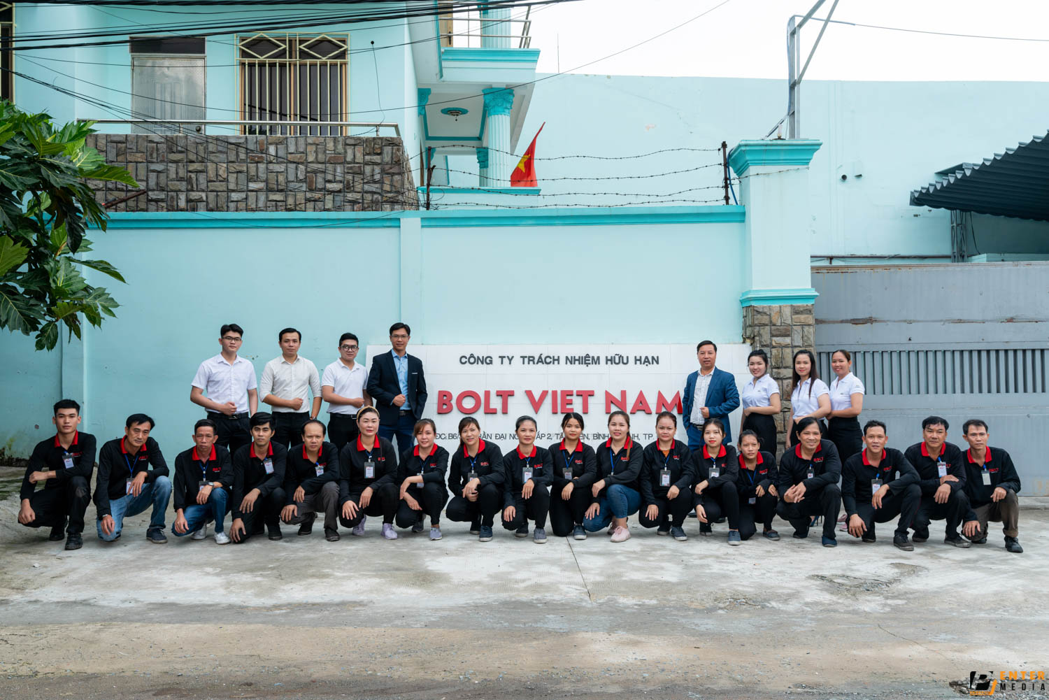 chup-brochure-doanh-nghiep-bold-vietnam-17-3599