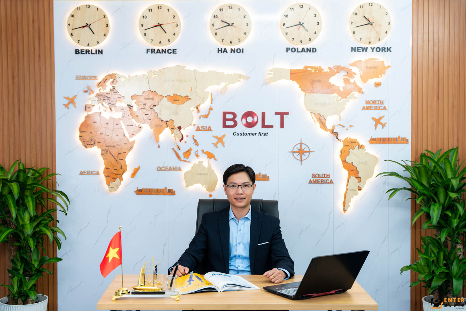 chup-brochure-doanh-nghiep-bold-vietnam-9-5762