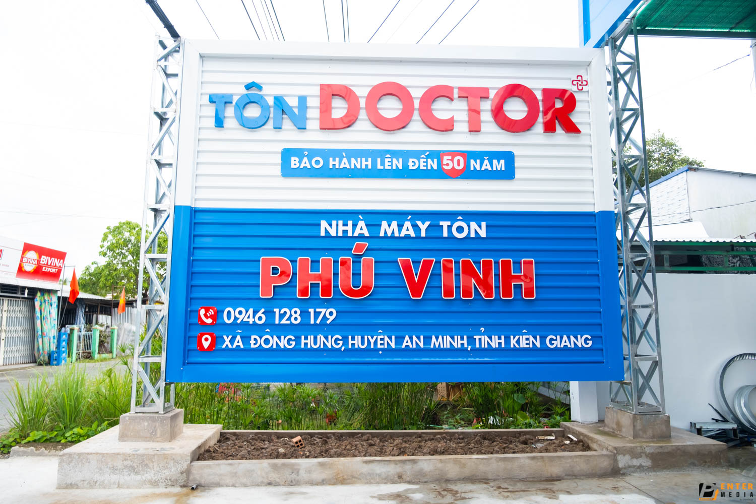 chup-brochure-doanh-nghiep-ton-phu-vinh-21-5610