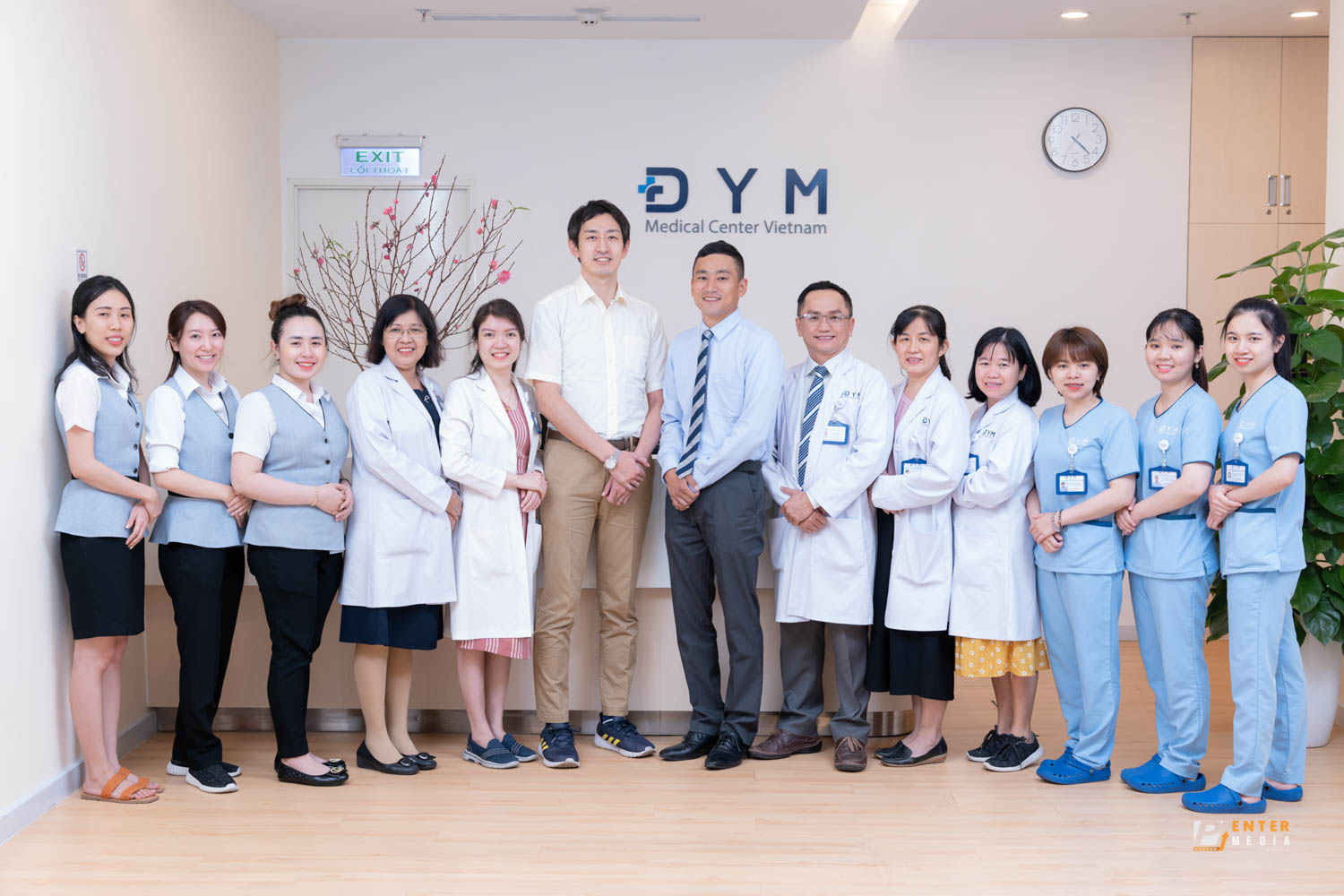 dym-profiledn-015-6652